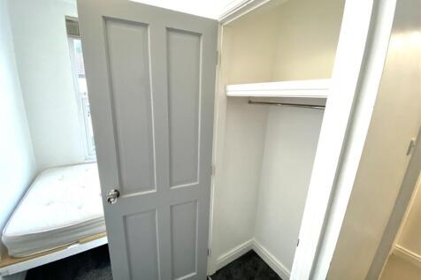 Bedroom 2. Picture 4.jpeg