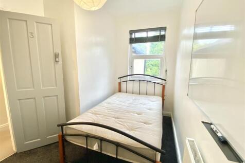 Bedroom 3. Picture 2 - Copy.jpeg