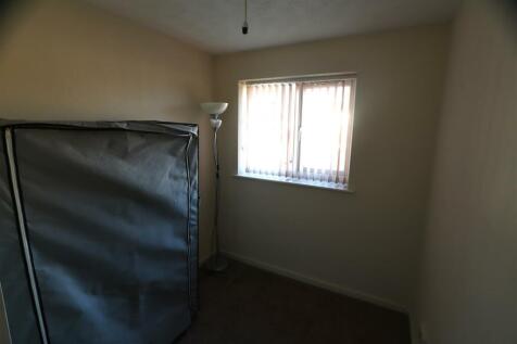 Bed 3.JPG