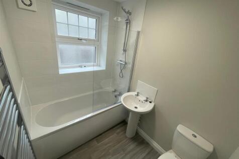Bathroom.jpeg