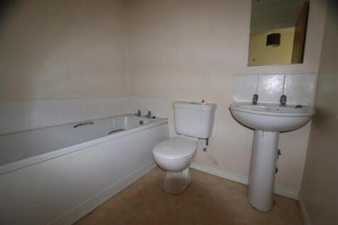 Bathroom.JPG