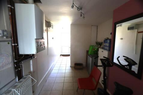 Side Room.JPG