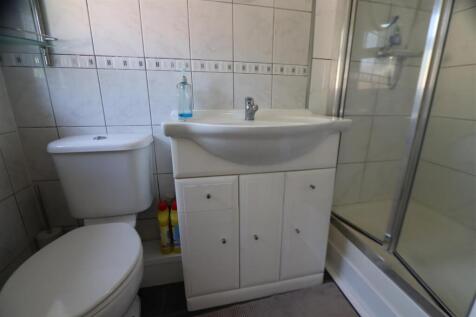 Shower Room.JPG