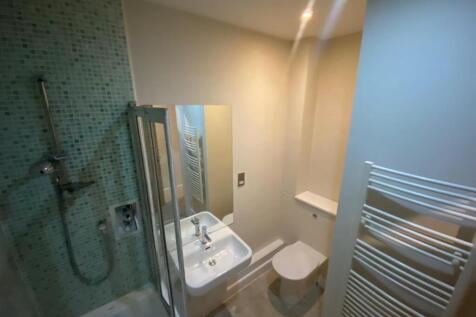 Bathroom.jpeg