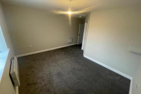 Lounge - bedroom.jpeg