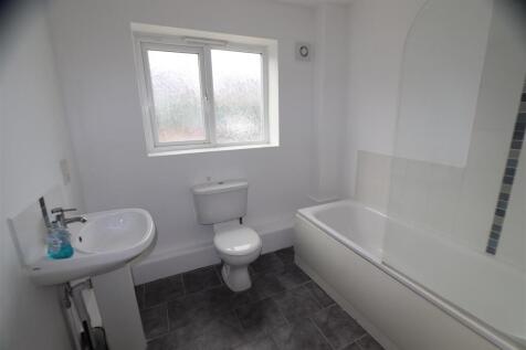 Bathroom.JPG