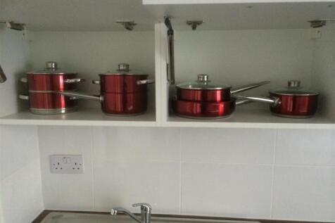 Kitchenette F 4 .JPG