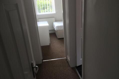 Bedroom C 1  .JPG