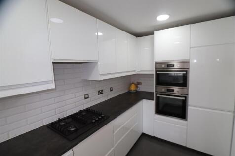Kitchen rear.JPG
