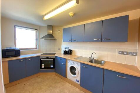 Kitchen (2).jpeg
