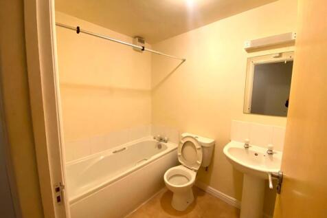 Bathroom (2).jpeg