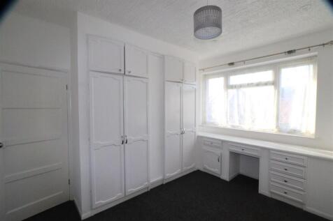 Bedroom one.JPG