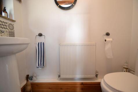 Photograph 11