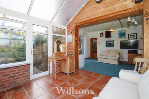 Open Plan Sun Room