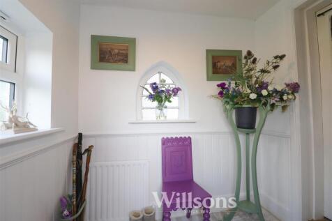 Entrance porch