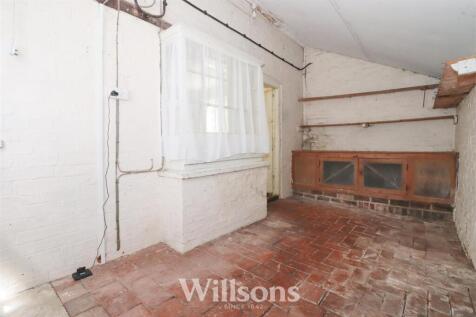Walk-In Pantry