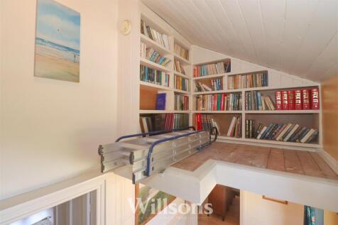 Mezzine Floor