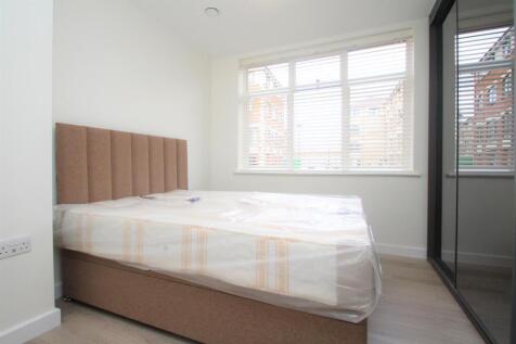 3 7 11 15 Clifton Bedroom .jpg