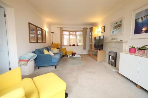 Living area #2