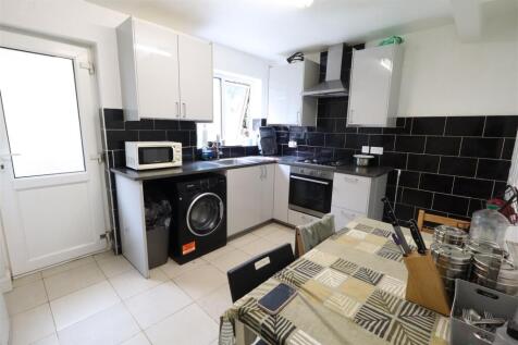 Kitchen/Dining area