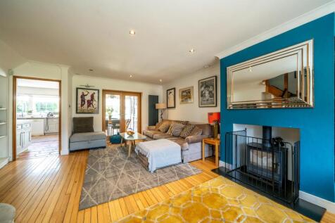 Living area #2