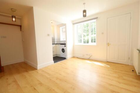 Living/dining area #2