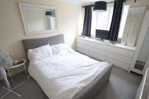 Main Bed