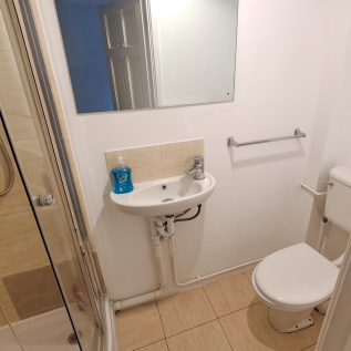 Showerroom.png