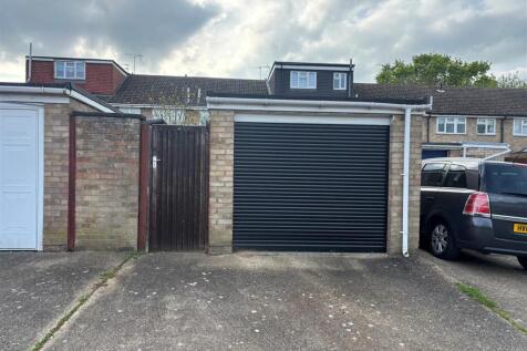 Perrysfield Garage.jpg