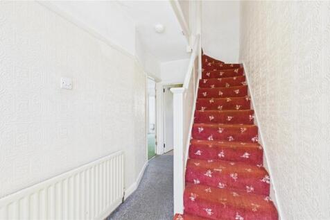 CAM05136G0-PR0056-STILL014.jpg