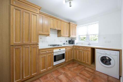 Fitted kitchen