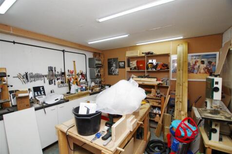 Workshop/Garage