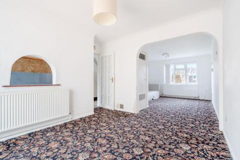 Sitting / Dining Room
