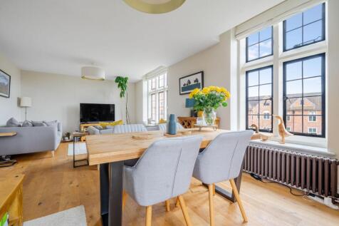Open Plan Reception