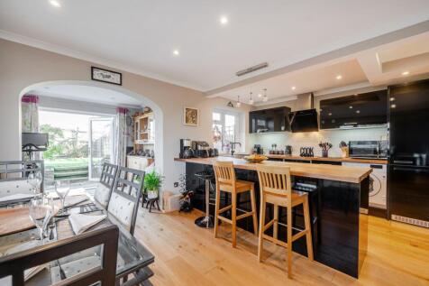 Kitchen / Dining / Family Room