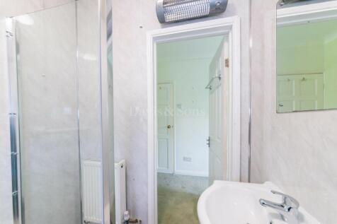 En-suite shower room