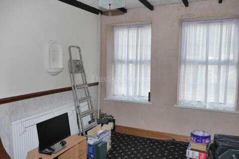 Sitting Room/Bedroom 2