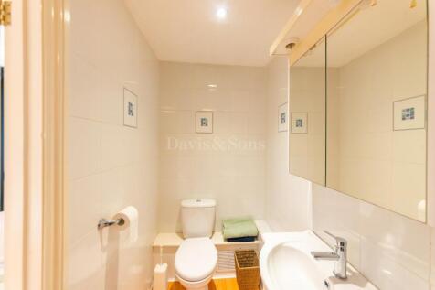 En-suite shower room