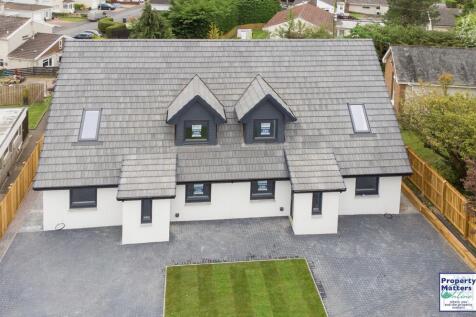 4 Bedroom Semi-detached Villa