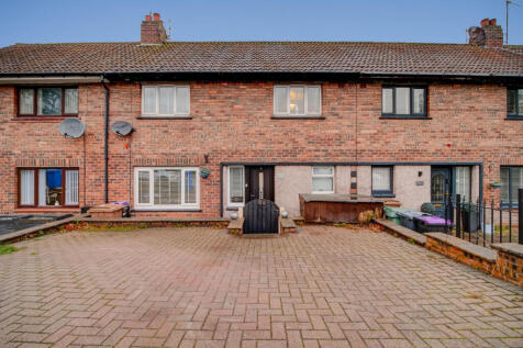 3 Bedroom Mid-terraced Villa