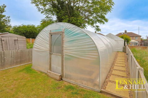 Poly tunnel