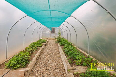 Poly tunnel