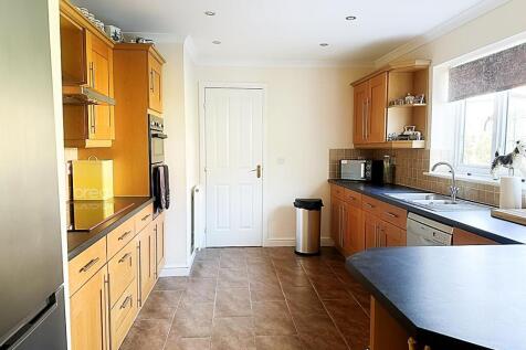 Kitchen- Breakfasting Room