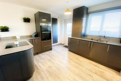 Kitchen, Breakfast &amp; Family Room