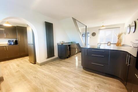 Kitchen, Breakfast &amp; Family Room