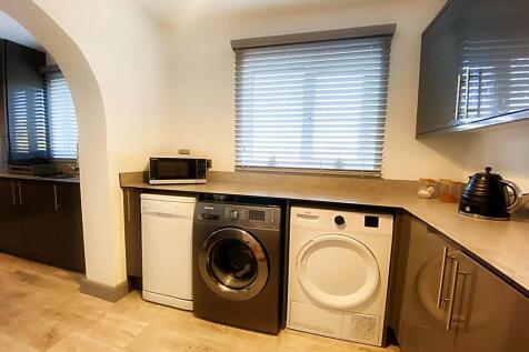Kitchen, Breakfast &amp; Family Room