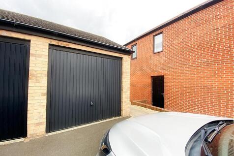 Garage &amp; Parking