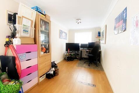Bedroom 4 / Office
