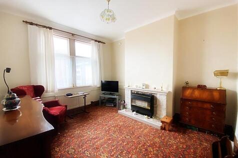 Dining Room/Bedroom 3
