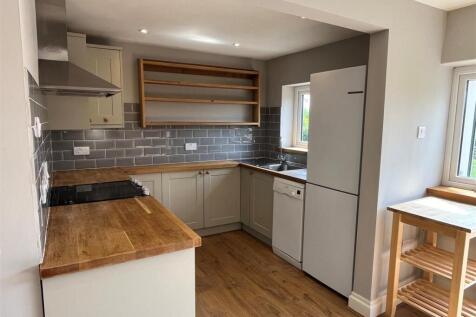 Kitchen 1.jpg